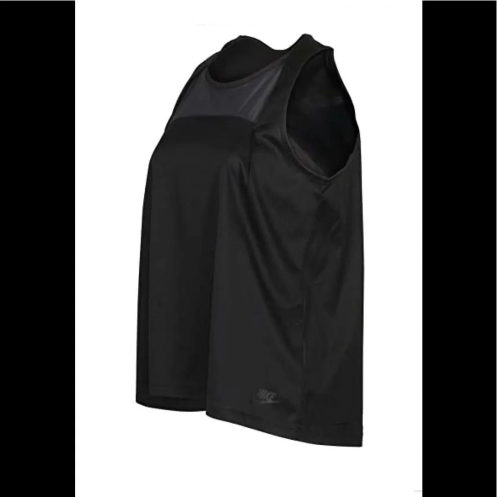 Nike women sport top